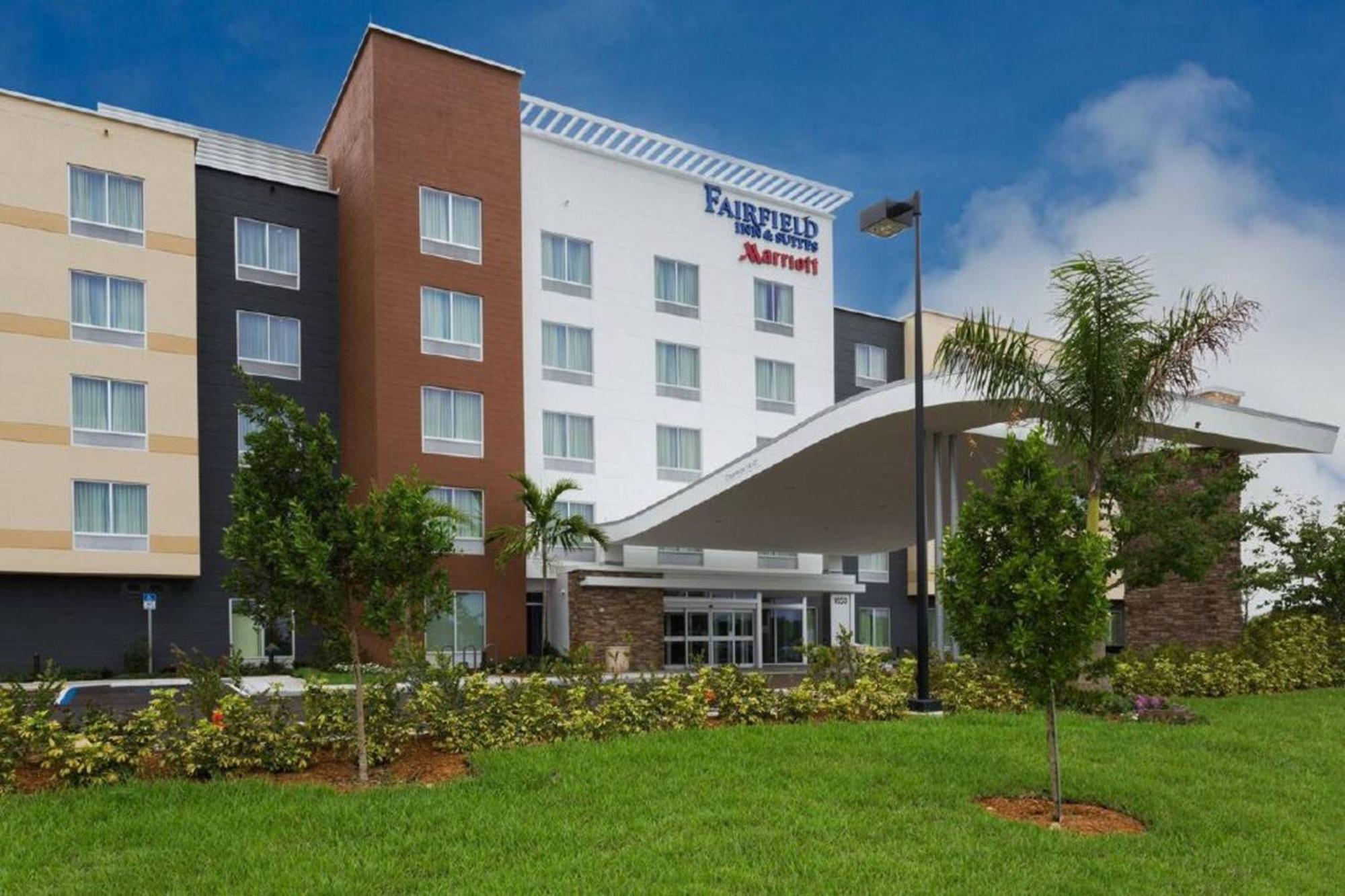 Fairfield Inn & Suites By Marriott Fort Lauderdale Pembroke Pines Exterior foto